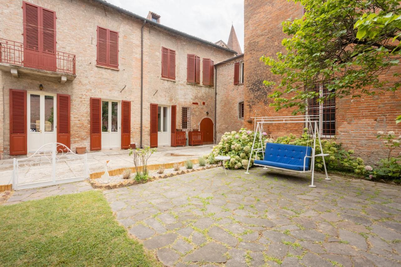 Palazzo Sabbioni Suite Del Conte Elegant Suite In Old Monastery City Center Ferrara Eksteriør bilde